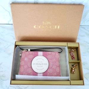 New! Dempsey Corner Zip Wristlet & Charms